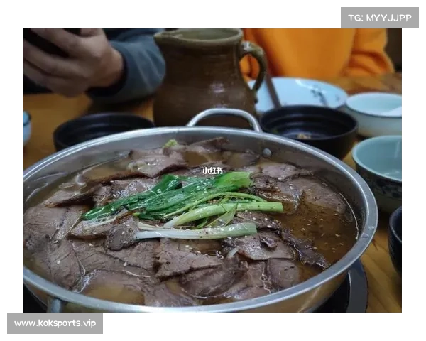 王嘉尔对火锅的热爱简直溢出屏幕 看他如何沉醉于这锅美味中的每一口 王嘉尔对火锅的热爱简直溢出屏幕 看他如何沉醉于这锅美味中的每一口